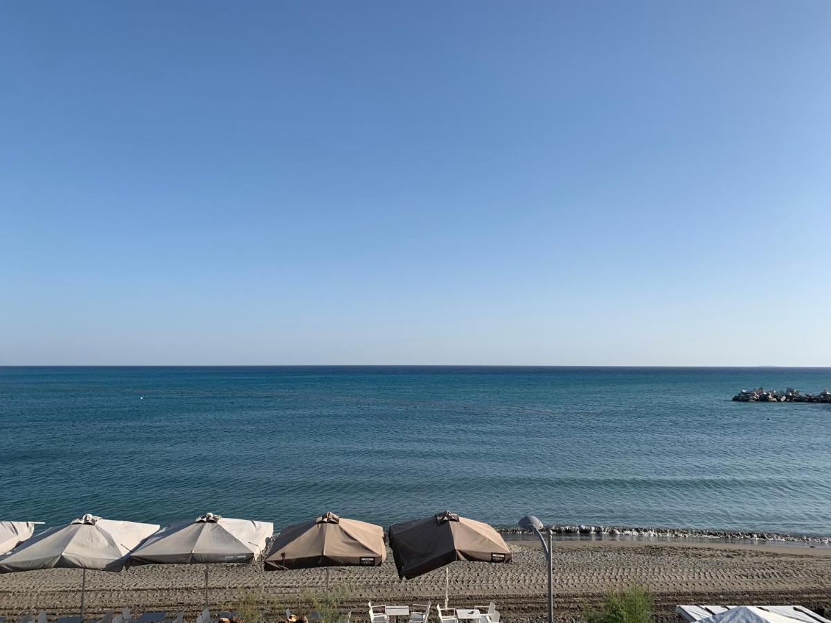 Central Urban Luxury Sea View Apt Since 2009 Ierapetra  Exterior photo